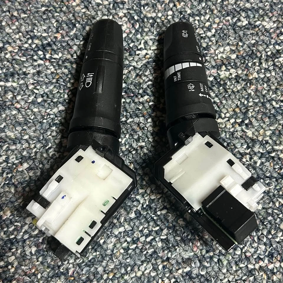 2012 Nissan Rogue Part Out - photo 2