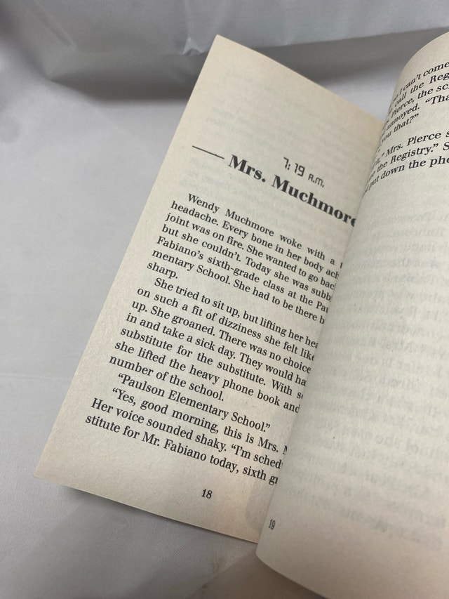 Flying Solo - Mass Market Paperback By Fletchet - GOOD - photo 3
