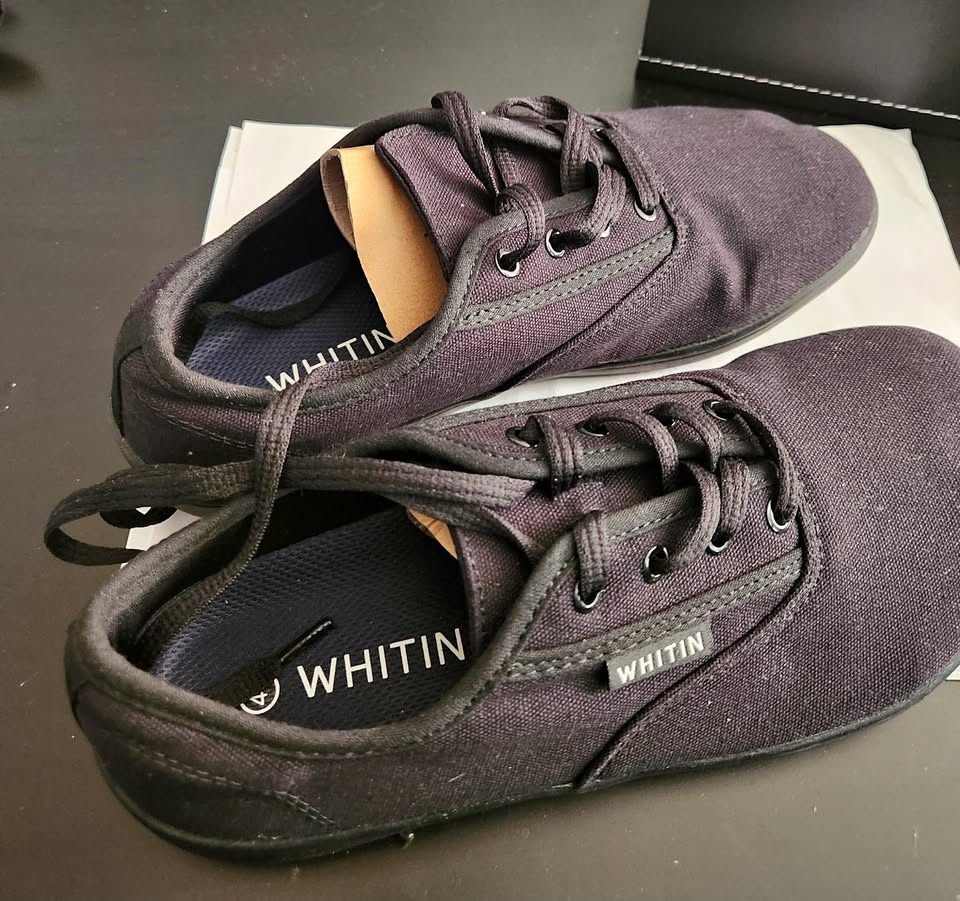 Whitin Wide foot runners