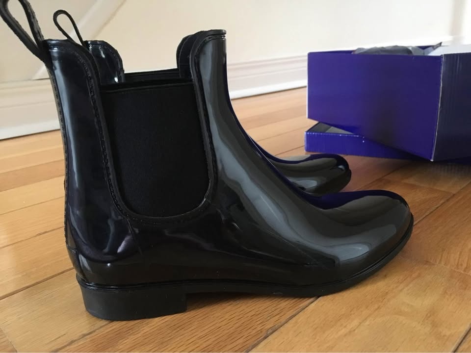 Ladies Black Patent Chelsea Boots Size 8 P/U Markham - photo 5
