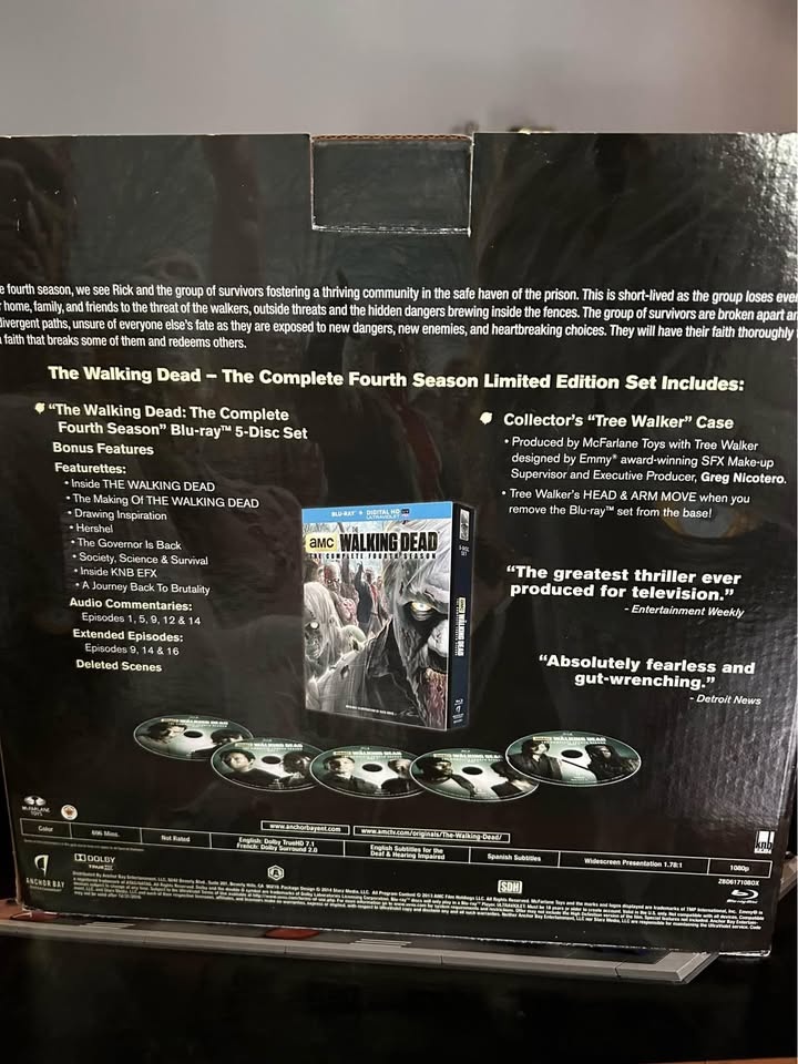 Walking Dead Blu-Ray - photo 2