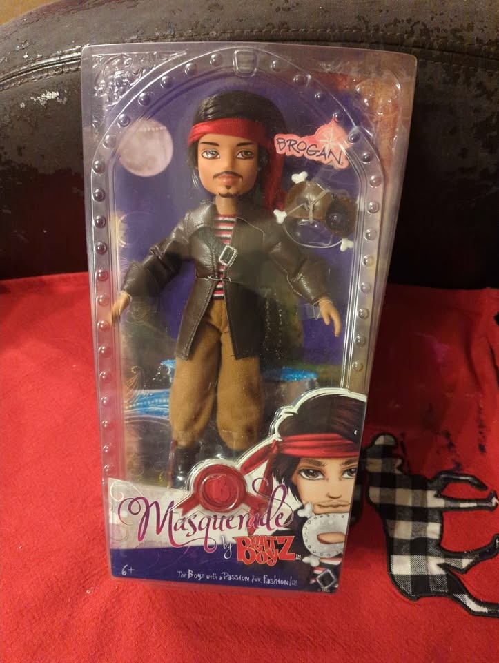 Extremely Rare Bratz Boyz Masquerade Brogan Doll New - photo 2