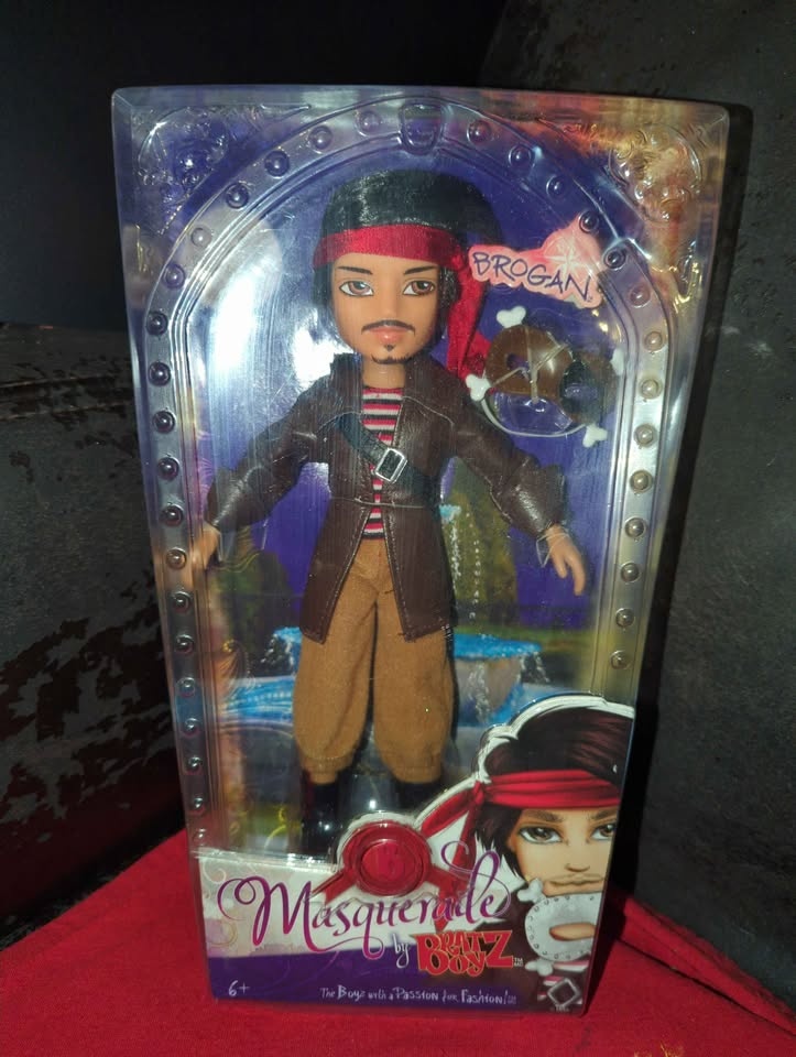 Extremely Rare Bratz Boyz Masquerade Brogan Doll New - photo 3