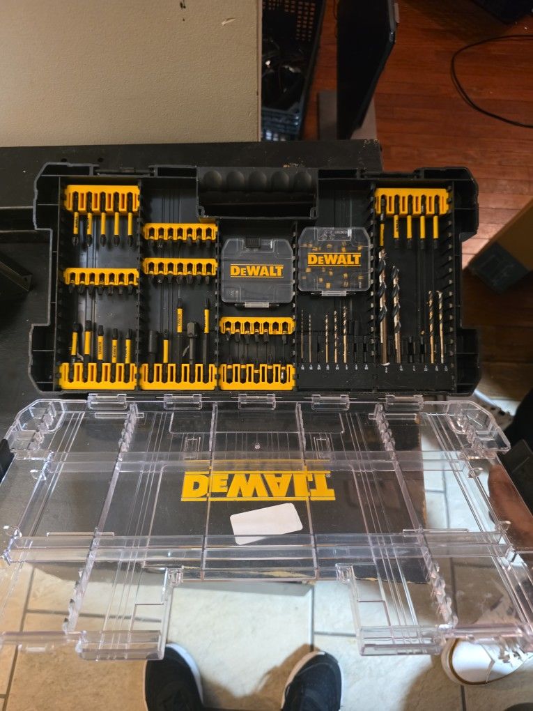 DeWalt Fles Torq 100 Piece Bit Set - photo 2