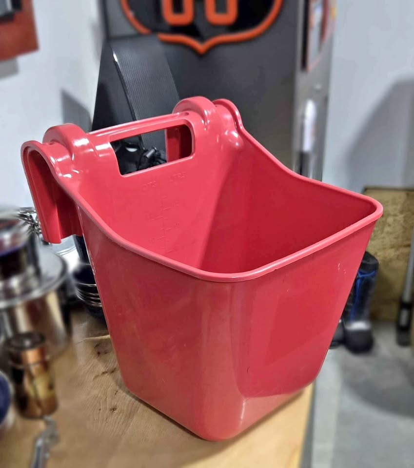 Duraflex Hook Over Portable Feeder