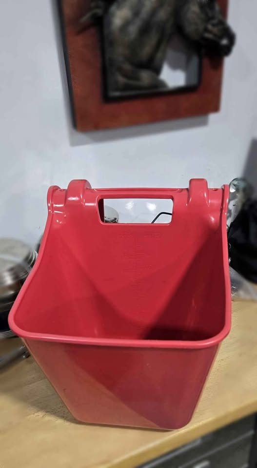 Duraflex Hook Over Portable Feeder - photo 3