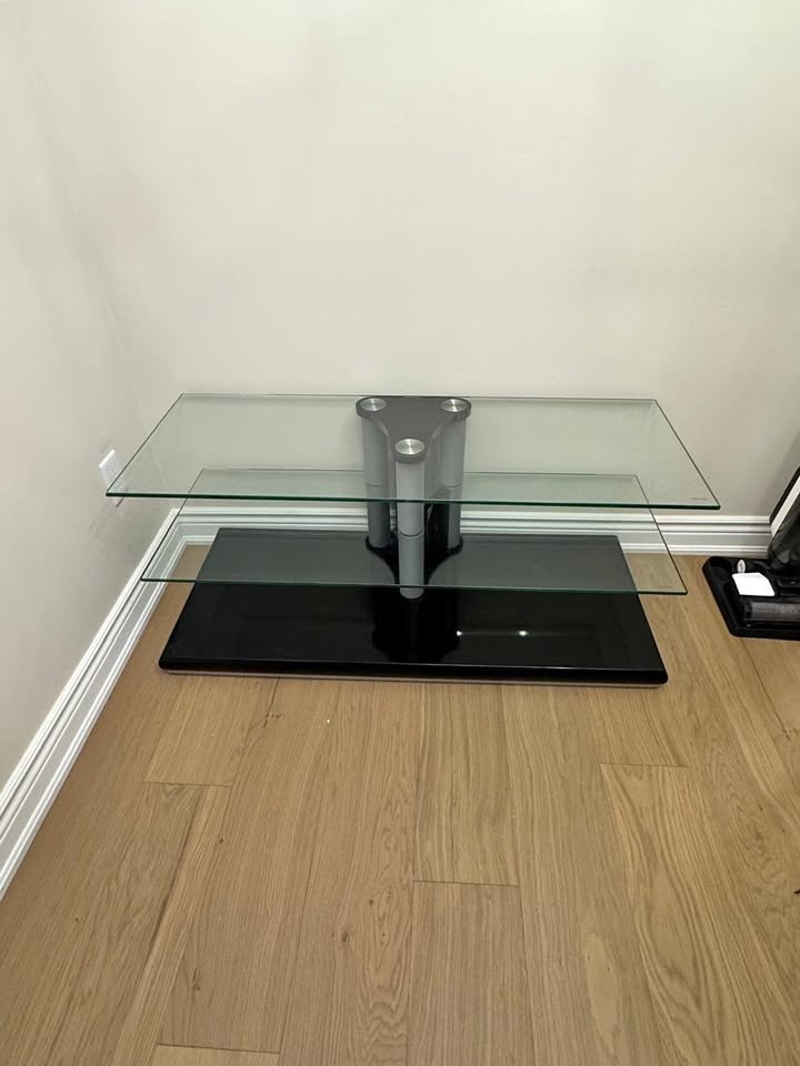 Glass TV Stand / Entertainment Unit – Modern Black & Glass