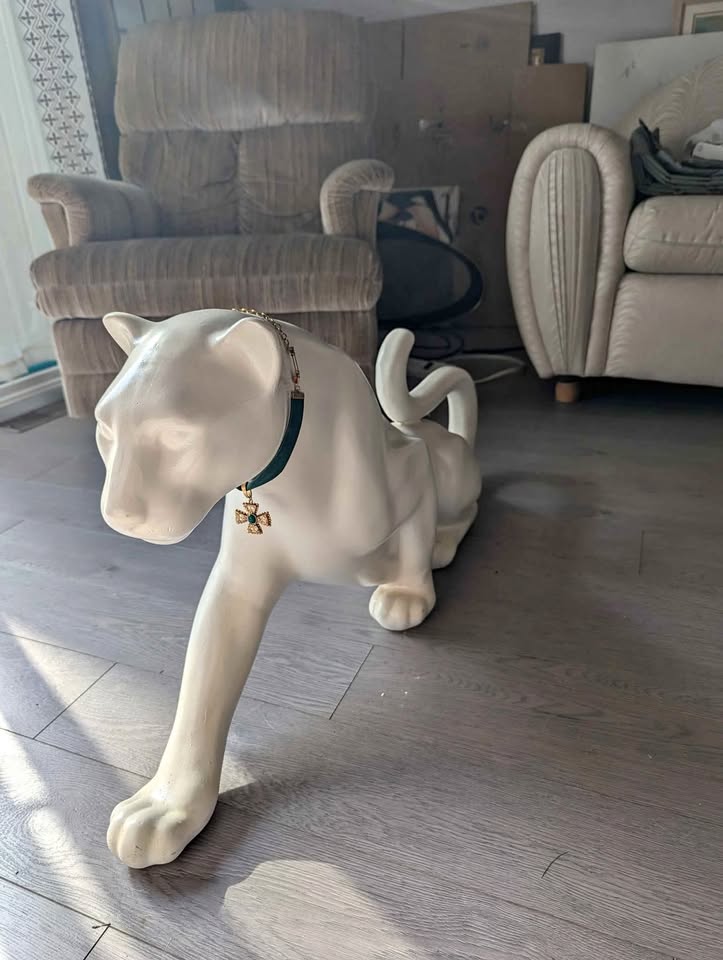 Ceramic white puma