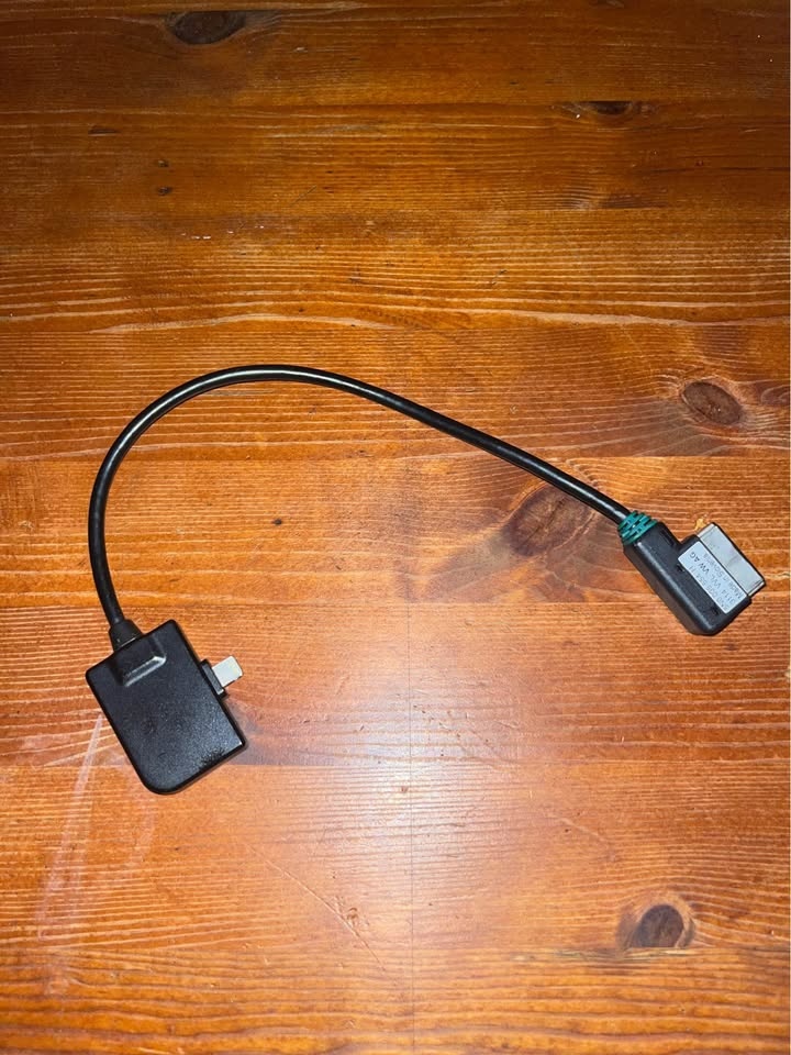 Digital Media Adapter Cables - Lightning Charger - Black - photo 3