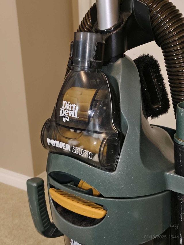 DirtDevil Ultra vacuum, free spare belt & filter - photo 3