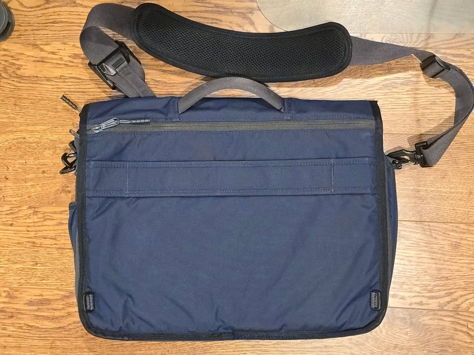 Timbuk2 Messenger Bag 18" x 13" - photo 2