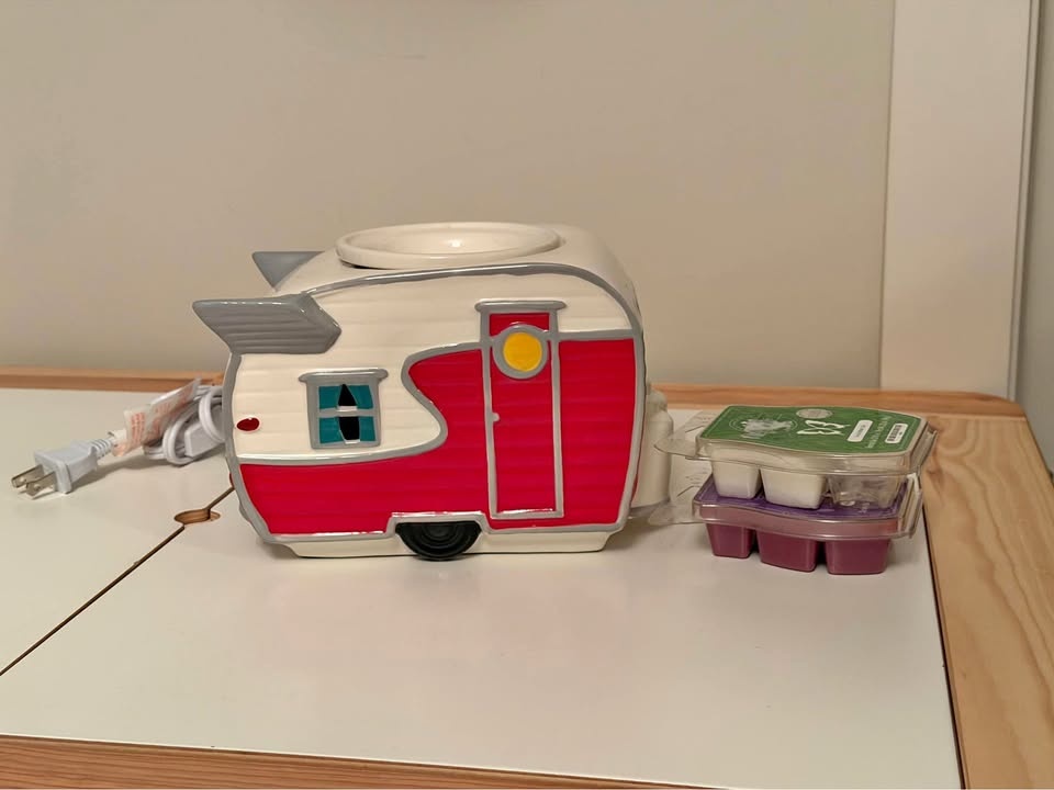 Scentsy Warmer - Camper