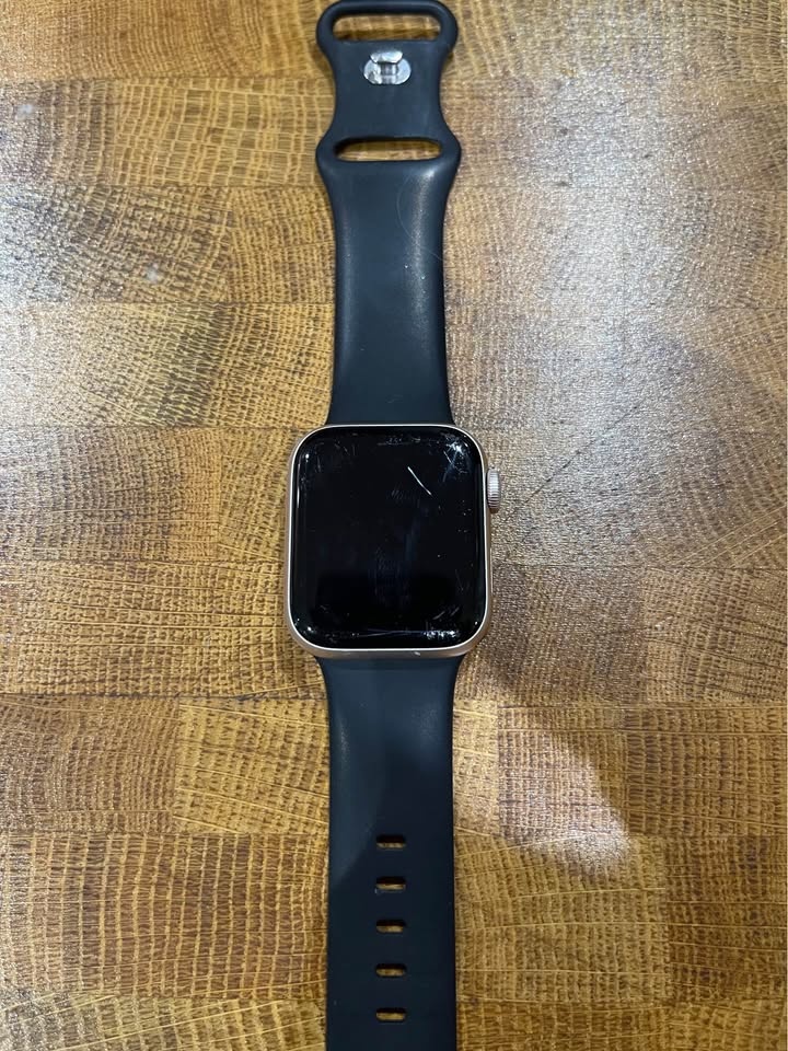 Apple Watch Series 6 (GPS) 40mm Rose Gold - photo 3
