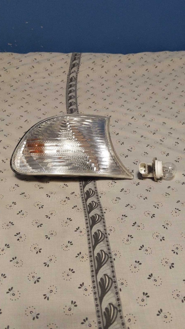 BMW Side Marker Light or Indicator E46
