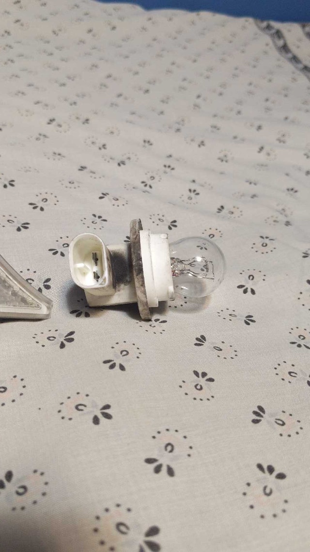 BMW Side Marker Light or Indicator E46 - photo 2