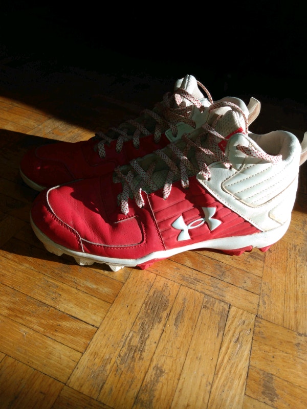 Red UnderArmour baseball cleats mid - photo 3