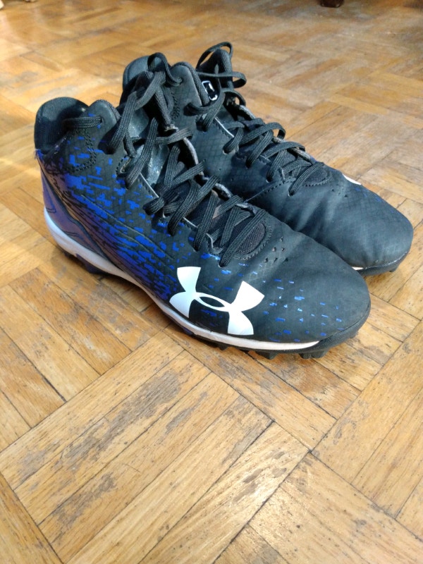 Blue UnderArmour Baseball cleats - photo 2