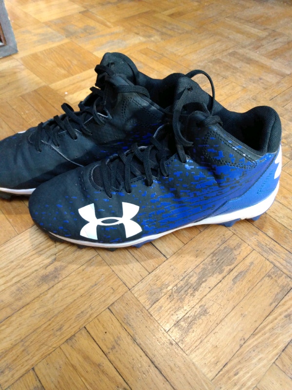 Blue UnderArmour Baseball cleats - photo 4