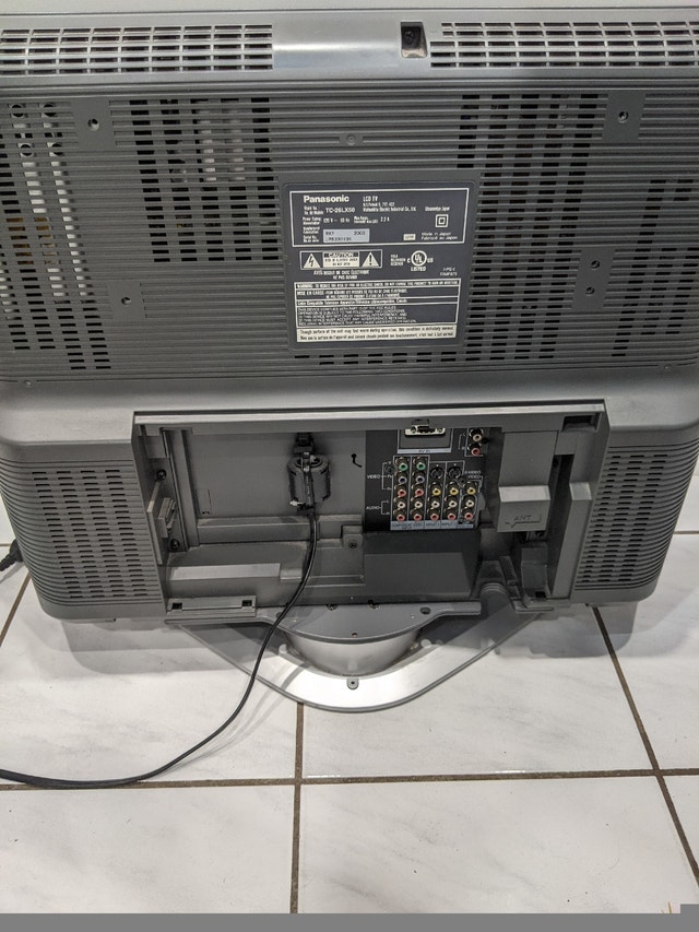 Panasonic TV - photo 2