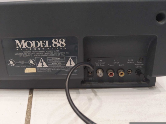 Model 88 table top radio by Henry Kloss - excellent - photo 2