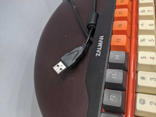 Zalman red switch 75% keyboard - photo 2