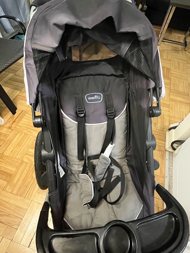 Evenflo Jogger Stroller - photo 3