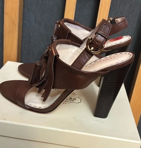 New in box Coach Leather Tassled Heeled Sandals size 7.5 - photo 2