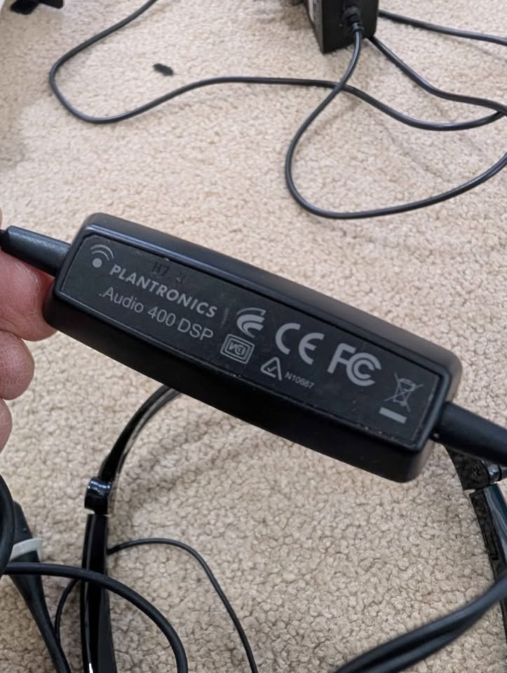 Plantronics Voyager Legend - photo 2