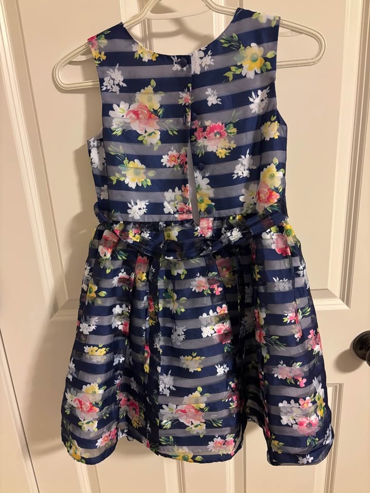Child size 8 Jona Michelle dress - photo 2