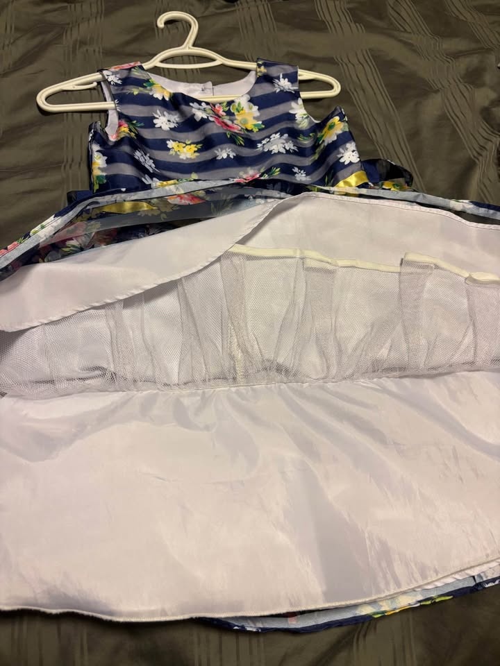 Child size 8 Jona Michelle dress - photo 4