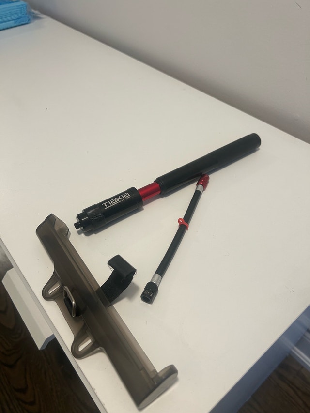 Tiakia mini bike pump