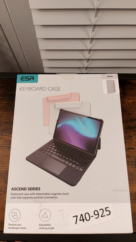 ESR Ascend iPad Pro 11 Keyboard Case - photo 4