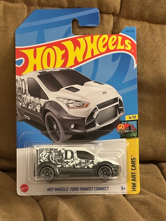 Hot Wheels Ford Transit Connect - photo 3