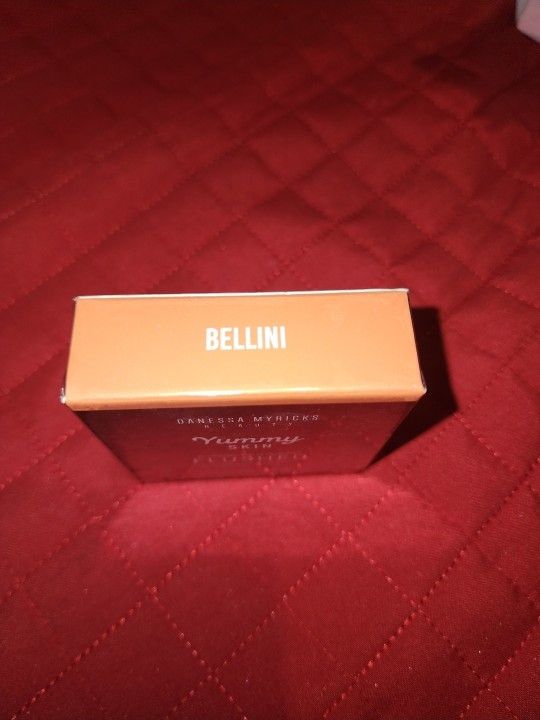 Yummy Skin Blurring Balm Powder Flushed for Lips & Cheeks - photo 3