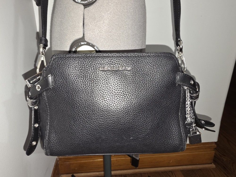 MK Bristol Leather Crossbody - photo 2
