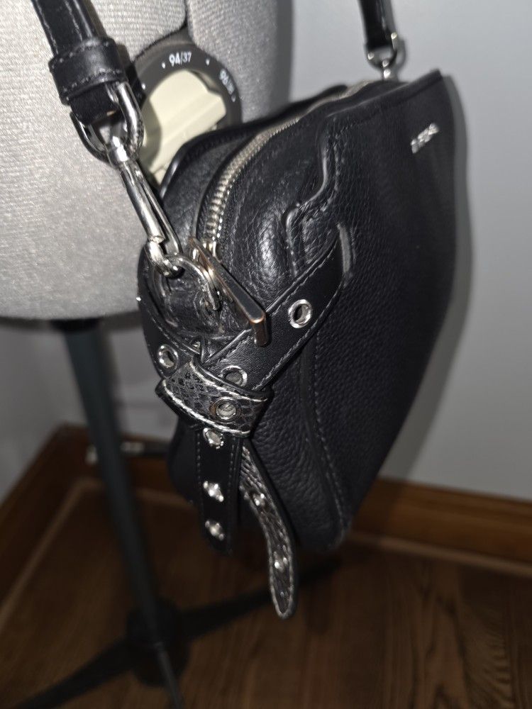MK Bristol Leather Crossbody - photo 4