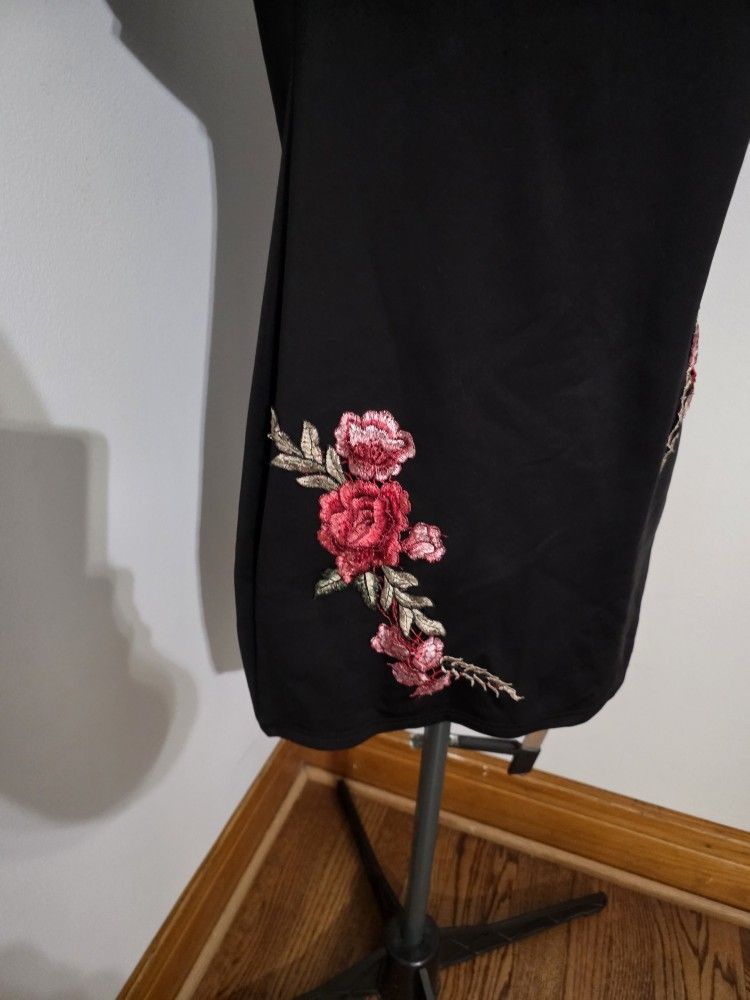 Embroidered Off the Shoulder Bodycon Dress - photo 2