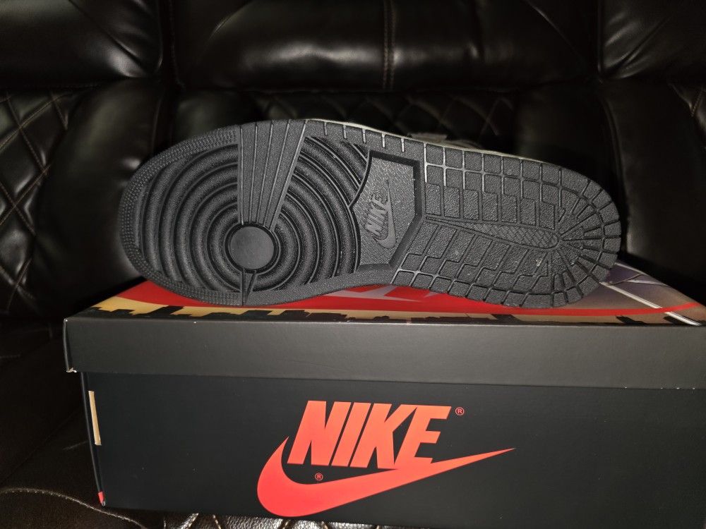 Air Jordan 1 Retro High OG "Skyline" - photo 5