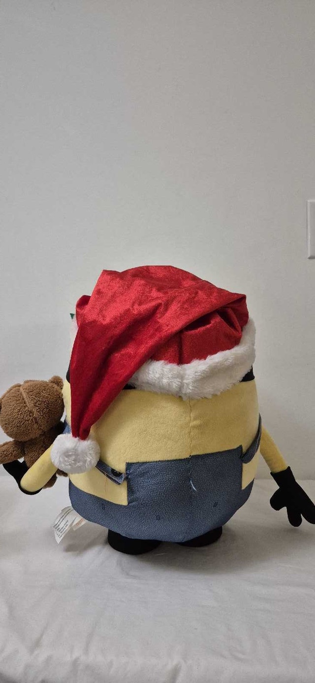 Despicable Me Minion Bob Christmas Door Greeter plush toy - photo 3