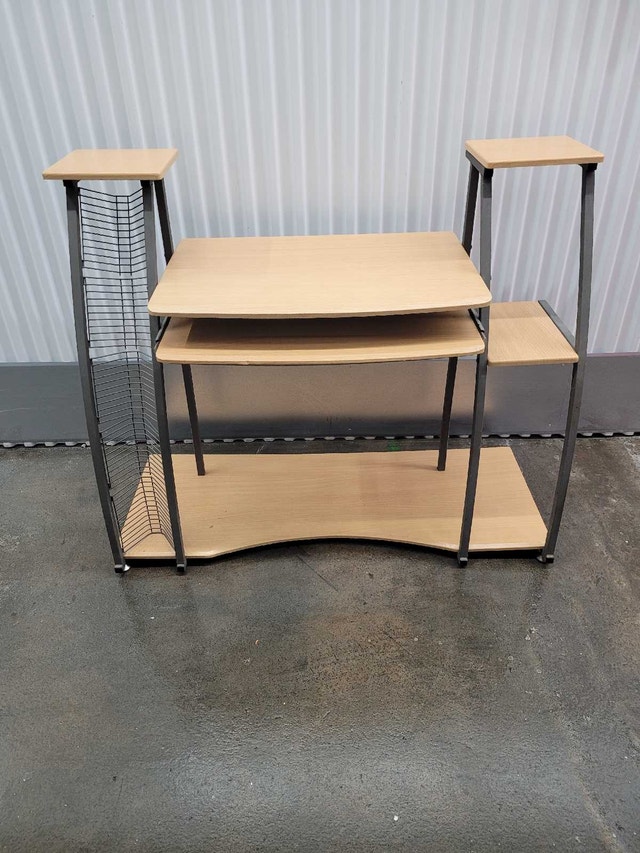 Office desk with CDs holder - photo 4