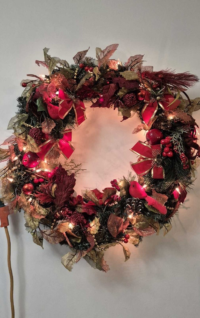 Beautiful Christmas Wreath / Garland