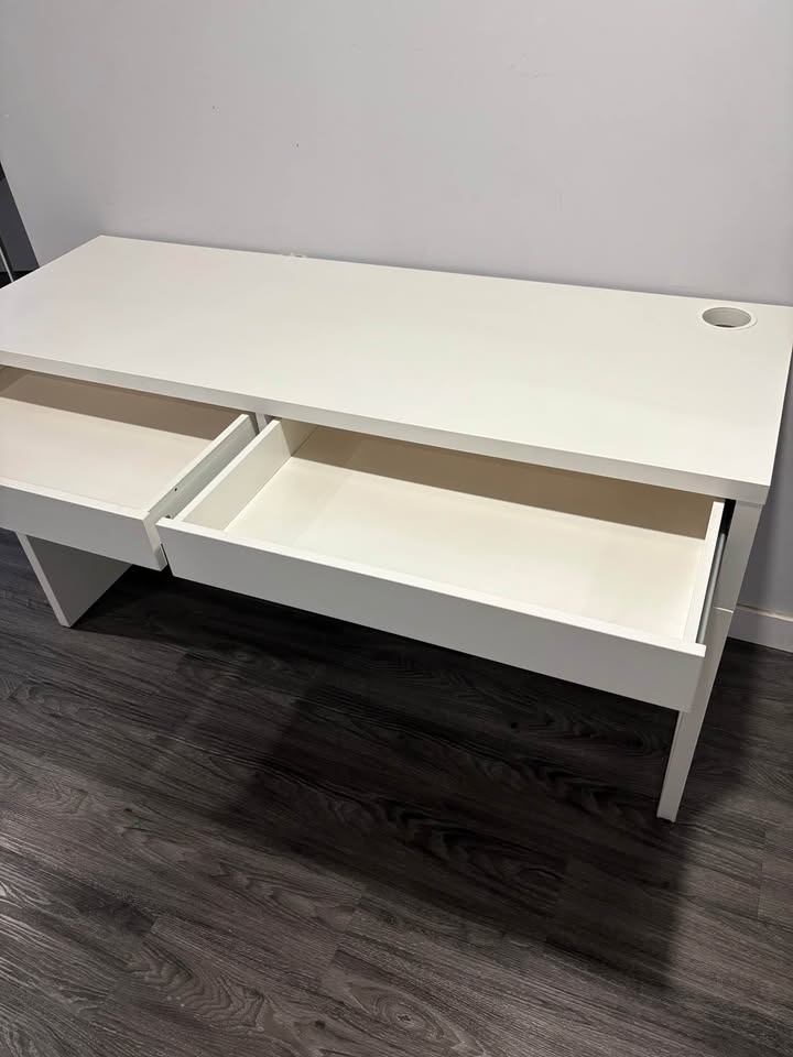IKEA Micke desk - photo 5