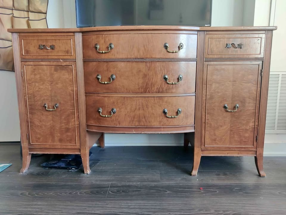 Antique Hardwood Buffet Hutch / Dresser