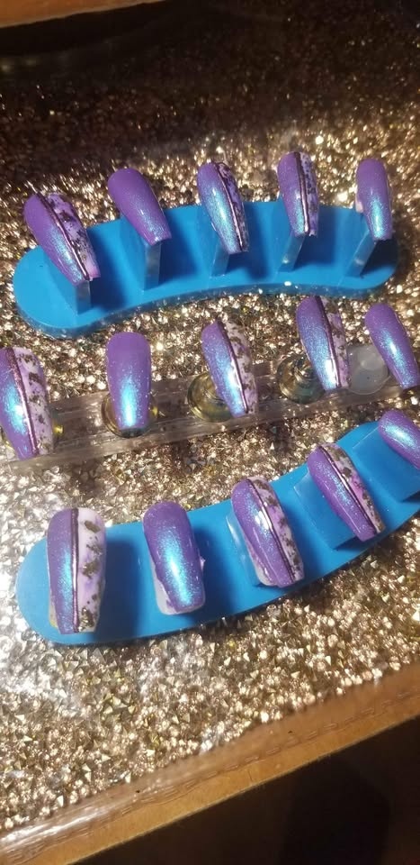 UV Queen Pre-Made/Customizable Gel Press On Sets - photo 2