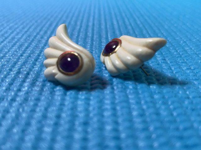 Wing Shaped Earrings - photo 2