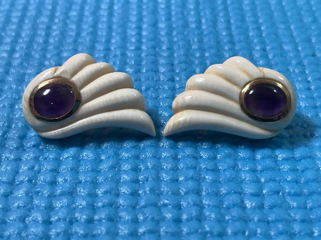 Wing Shaped Earrings - photo 4