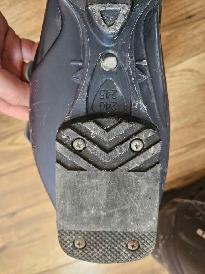 Nordica Junior Ski Boots – Size 24 / 24.5 - photo 4