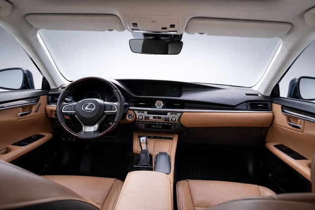 2017 Lexus ES 350 Sedan - photo 5