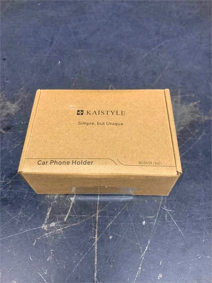 MagSafe Car Mount – Strong Magnetic Phone Holder