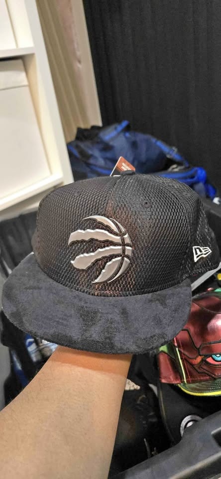 New Era Toronto Raptors fitted hat Velvet